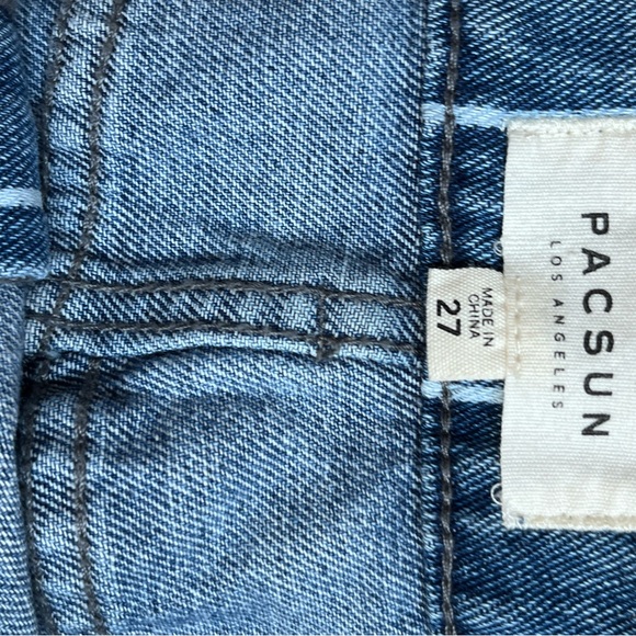 PacSun Light-Wash White Striped Denim Mini Skirt size 27. 1092 - Picture 3 of 4